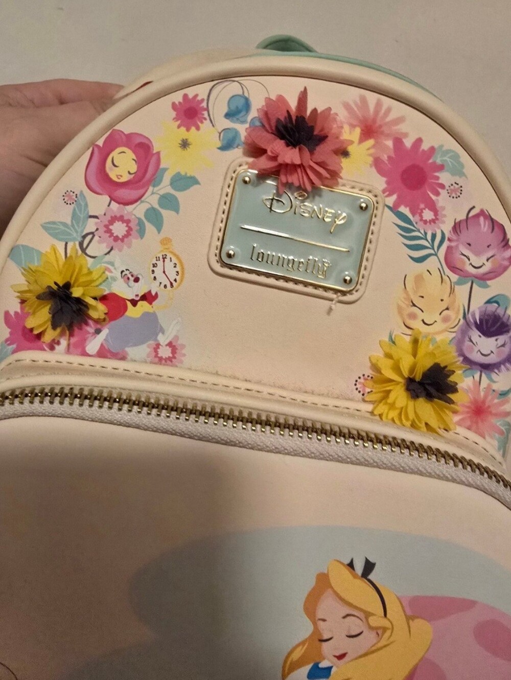 Alice In Wonderland Backpack - Picture 3 of 12